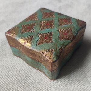 VTG Italian Gold Leaf Florentine Trinket Box Gilt Wood Mini 2 3/8" Hinged Shabby